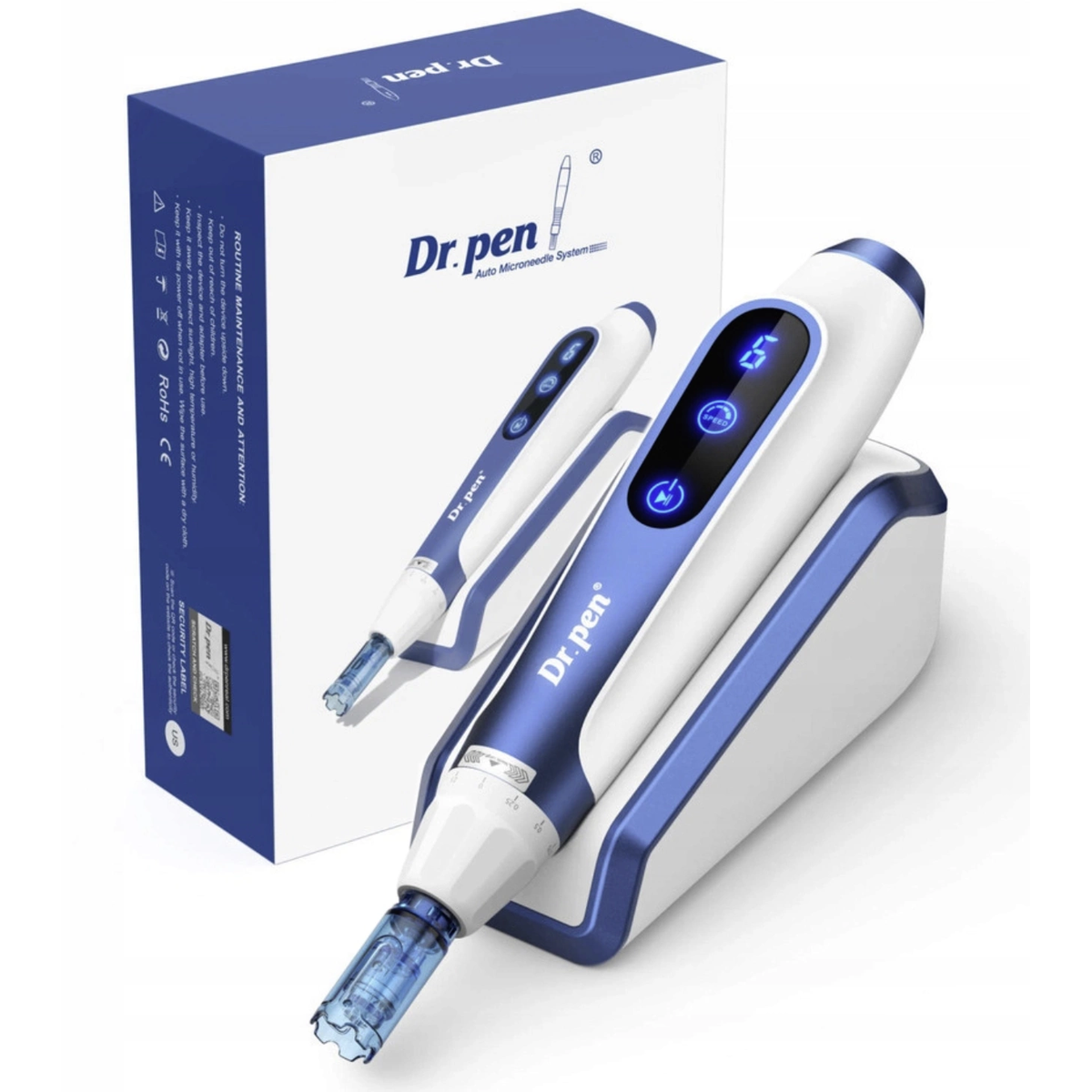 جهاز Dr. Pen A11 بالأزرق والأبيض على قاعدة الإيقاف المؤقت بجوار علبته الأصلية